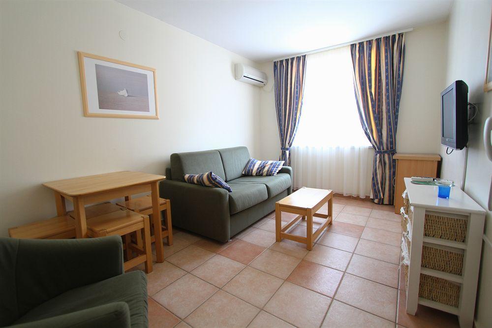 Aparthotel Castrum Novum Novigrad Istria Exterior foto